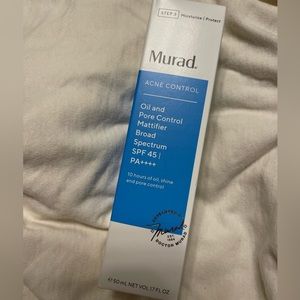 Murad Oil & Pore Control Mattifier Broad Spectrum SPF 45